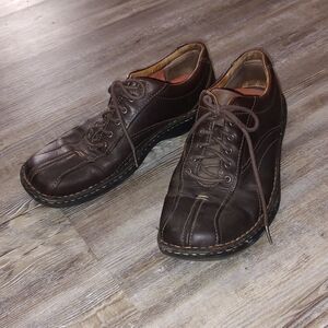 Clarks  brown loafers  Sz 10.5